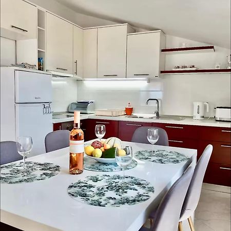 Apartmani Attila Trogir Exteriör bild